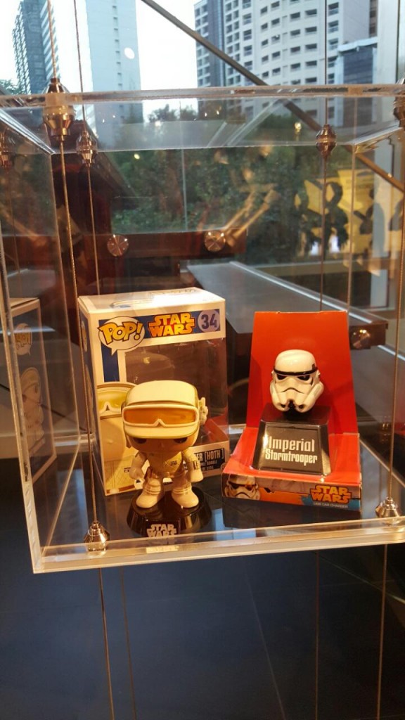 The Globe GEN3 stores carry a wide array of exclusive Star Wars gadgets that customers can purchase such as flash drives, powerbanks, car chargers, and toys such as the BB8 droid and collectible Funk-O-Pop figures. 