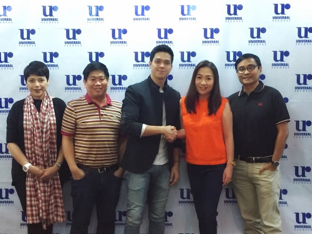 Elmo Magalona Signing with UR