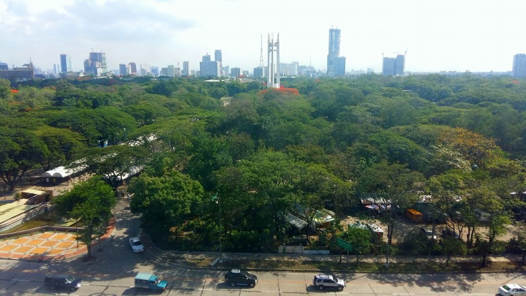 The lush green area of the Quezon Memorial Circle. Photo by YEA.