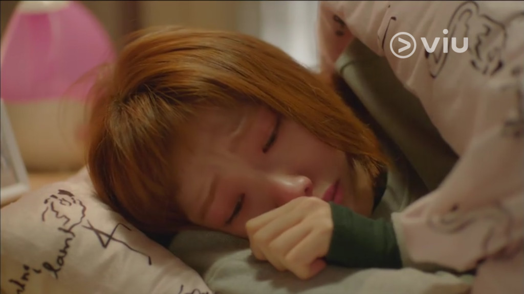 Bok Joo crying because of her first love