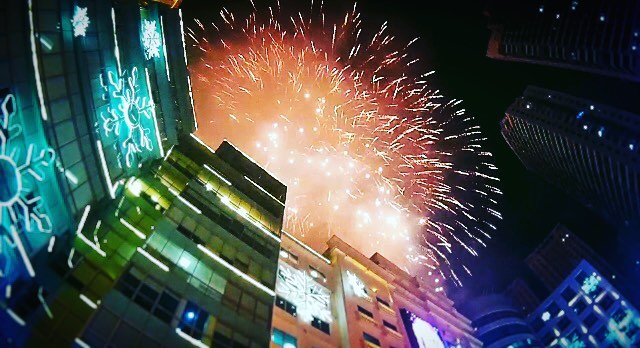 (3) EW NYE 2017 - Fireworks (2) IG User - impeejay22