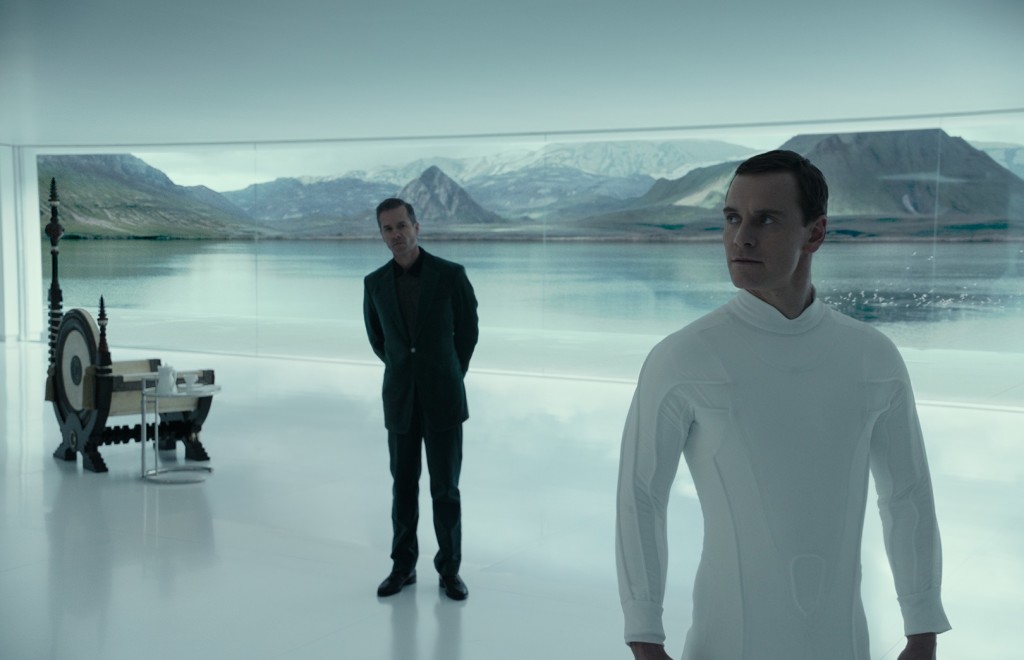 guy pearce and michael fassbender in ALIEN COVENANT