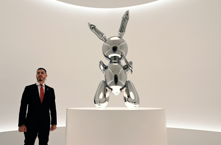 "Rabbit" sculpture