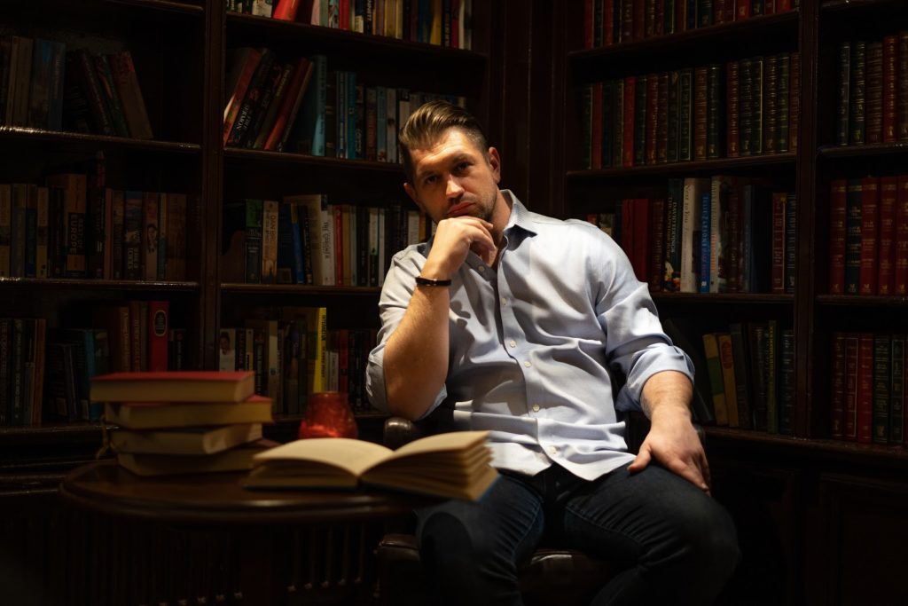 UK tutoring service lets you hire a Tom Hardy lookalike to read to your kids