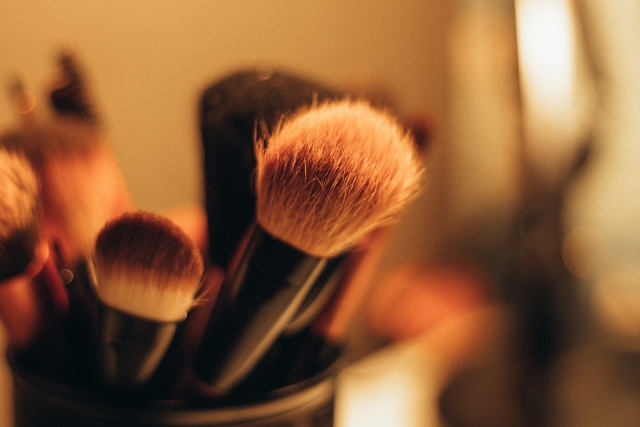 20200914 Makeup brushes stock