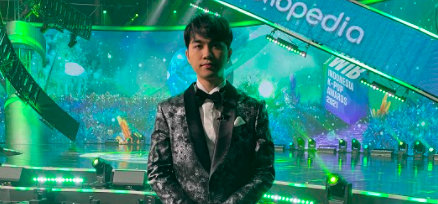Lullaboy hosting Tokopedia’s WIB Indonesia K-Pop Awards: ‘This is really happening’
