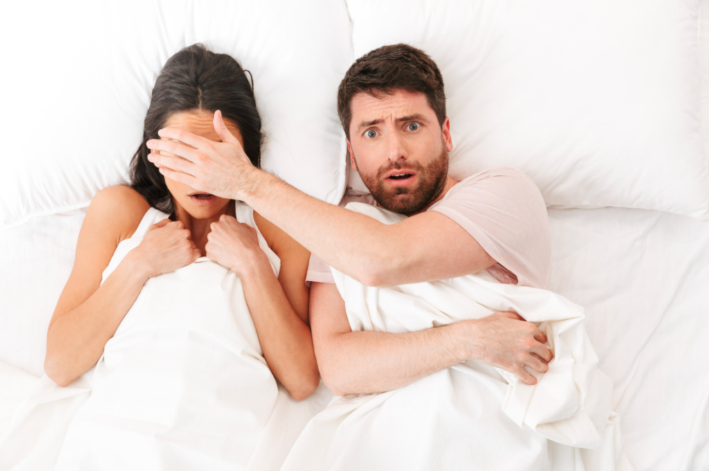 couple bed dating canva