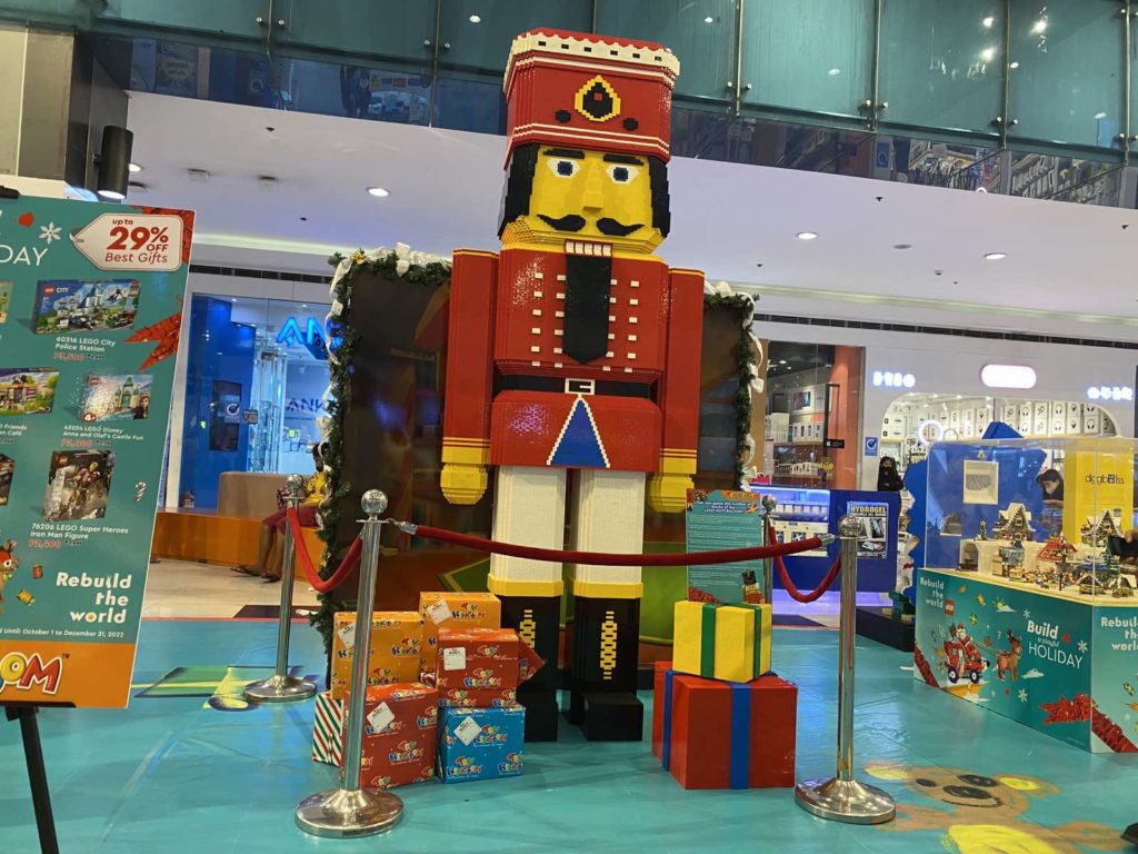 Christmas LEGO SM North Edsa
