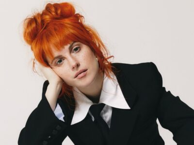 Hayley Williams of Paramore apologizes for kicking out fans during concert