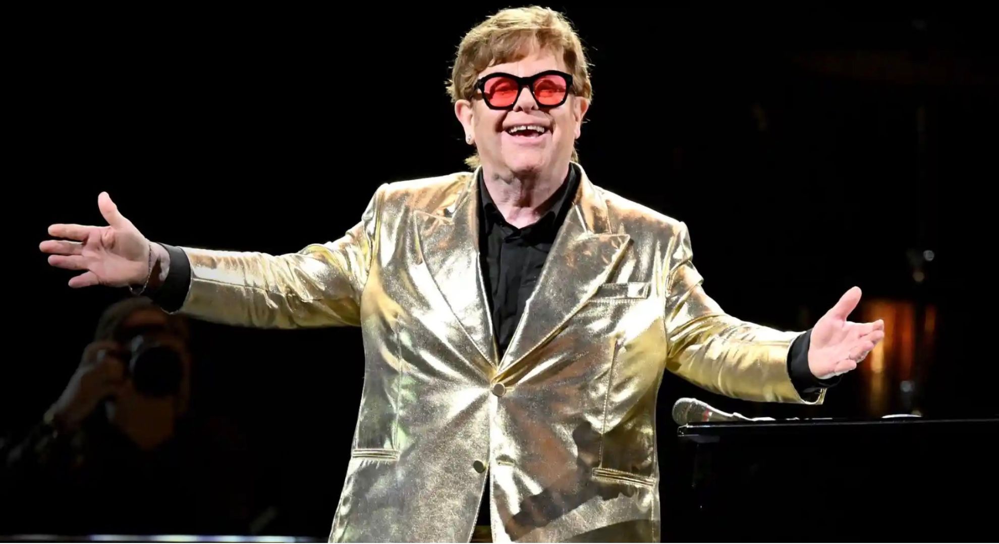 Elton John bids goodbye to the ‘Yellow Brick Road,’ his final concert tour