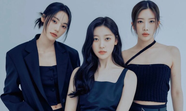 ODD EYE CIRCLE has come full circle with their newest release, ‘Version Up’ pop inqpop