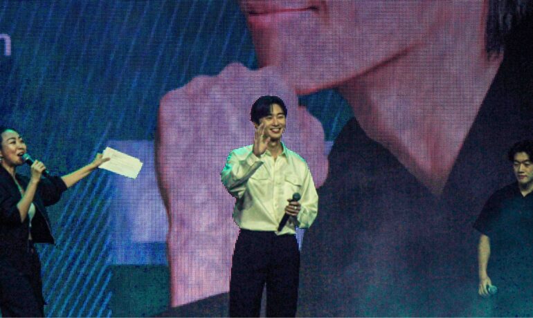 South Korea sensation Park Seo Joon delights his fans with his much-awaited 'fun meet' in Manila pop inqpop