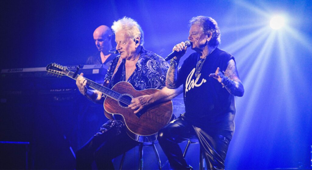 Air Supply successfully concludes 'The Lost In Love Experience 2023' concert series in the Philippines pop inqpop