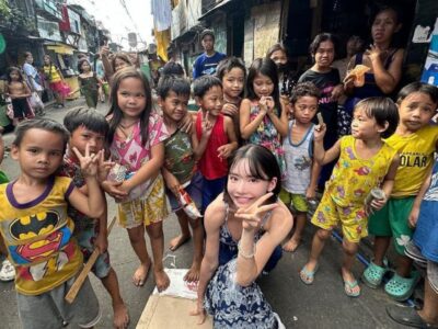 Famous Japanese ‘AV actress’ Eimi Fukada shares kindness with Filipino street children