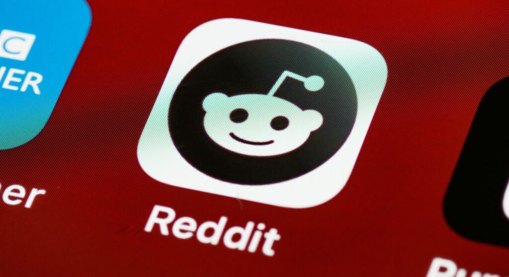 Reddit is allowing reward users to buy on their IPO and not everyone agrees pop inqpop