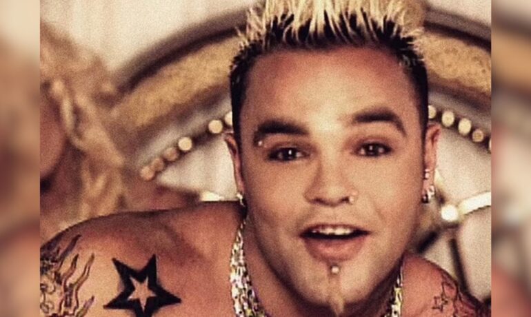 Crazy Town’s lead singer, Shifty Shellshock, passes away at 49