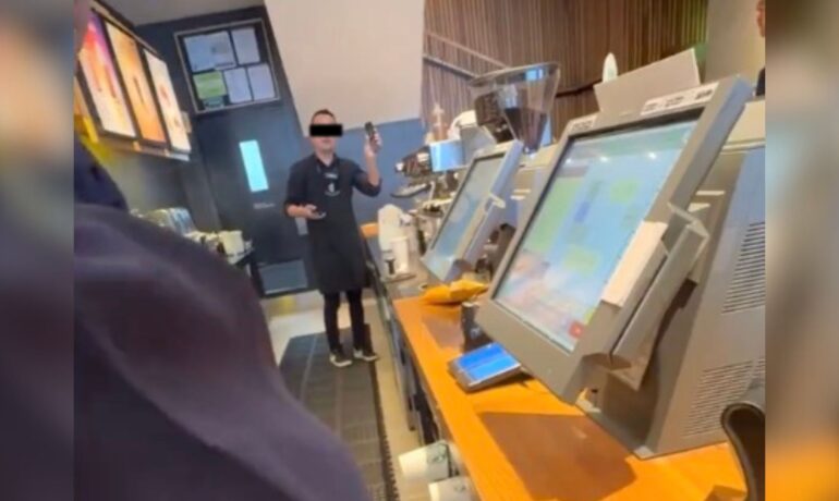 Customers furious over coffee shop manager's alleged security neglect, divides the internet