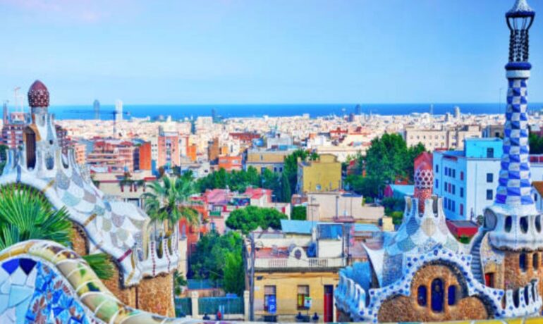 Barcelona to ban short-term rentals by November 2028