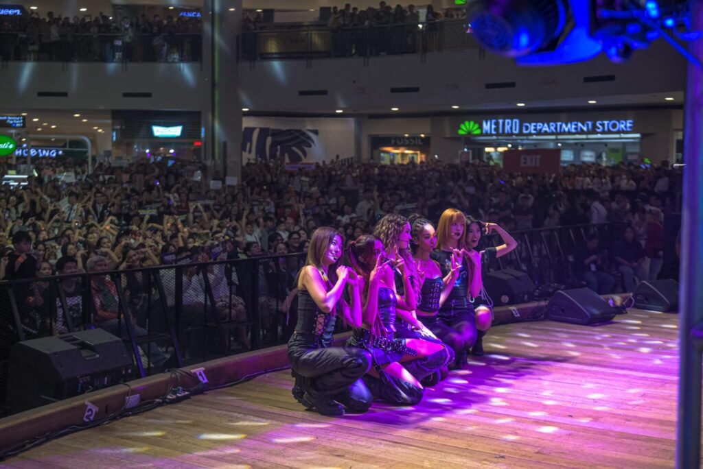 An unforgettable touchdown: KATSEYE attracts thousands with official fan showcase