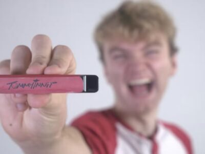 YouTuber TommyInnit mocks Logan Paul and MrBeast’s ‘Lunchly’ by launching fake vape ‘Vapely,’