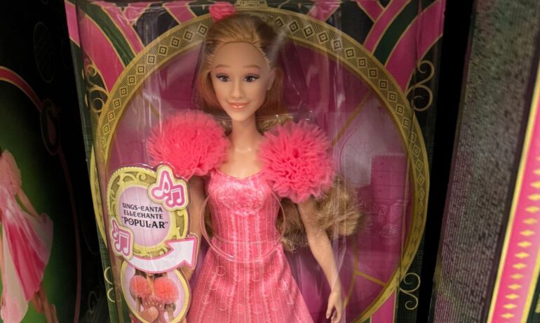 Mattel mistakenly links X-rated site to 'Wicked' movie dolls, regrets unfortunate error (2)