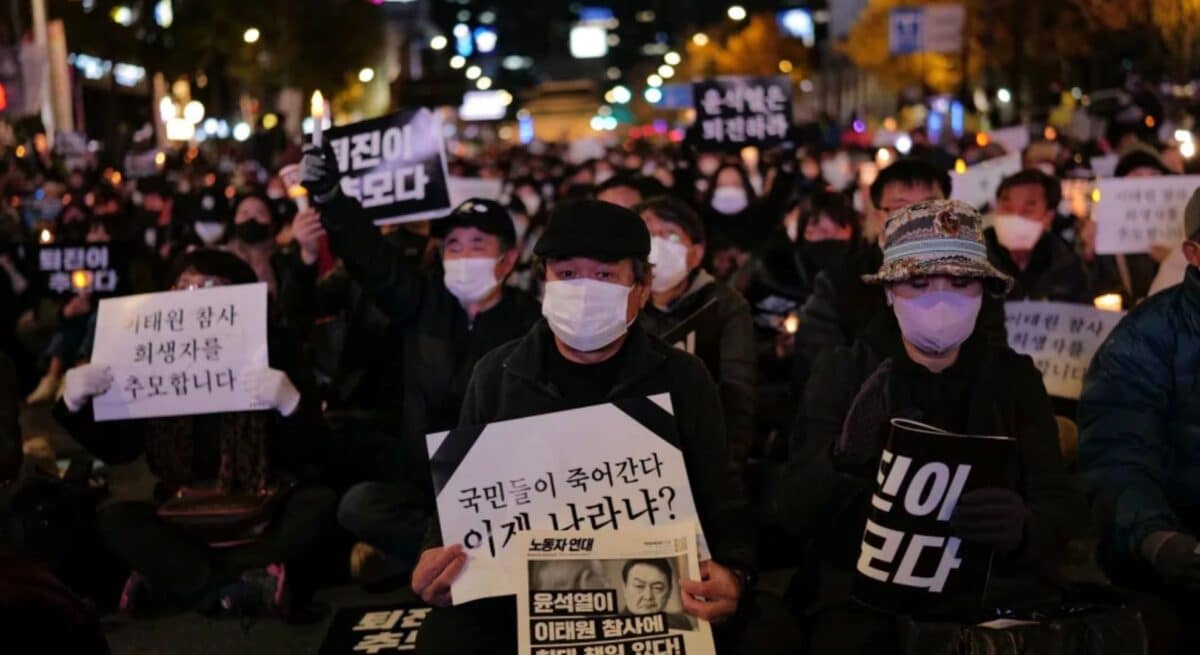 How social media users and K-netz are reacting to the Martial Law declaration in South Korea