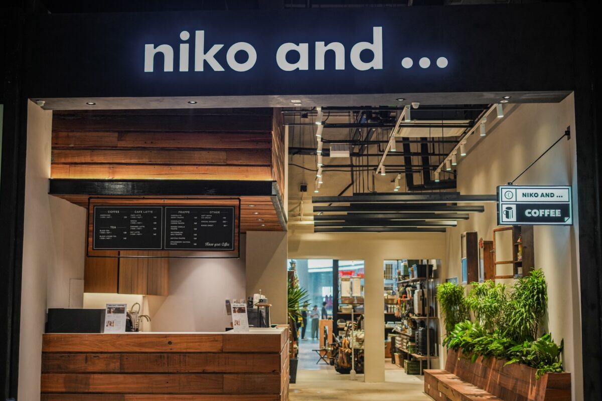 niko and … Philippines