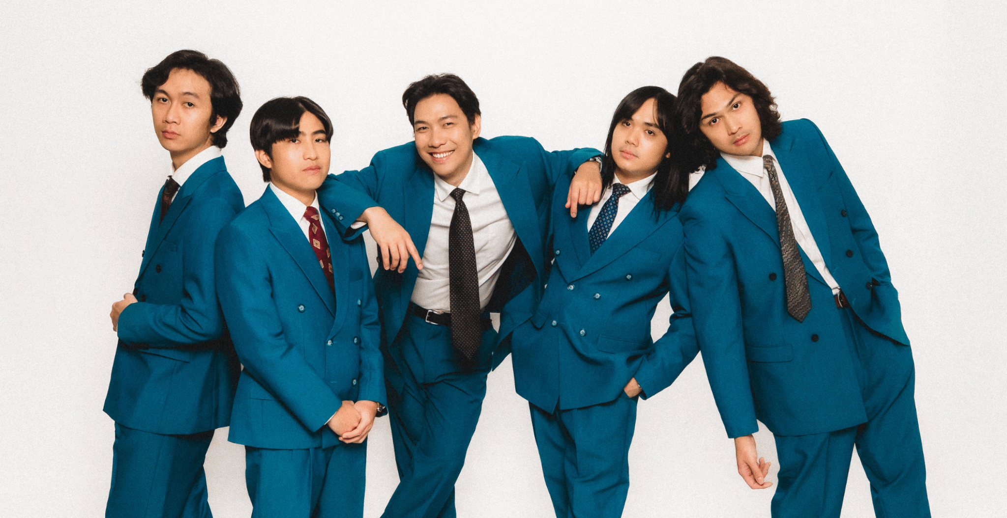 Sakuling Make it Manila Pop: ALYSON returns in Blue and drops new single 'KUNG ...